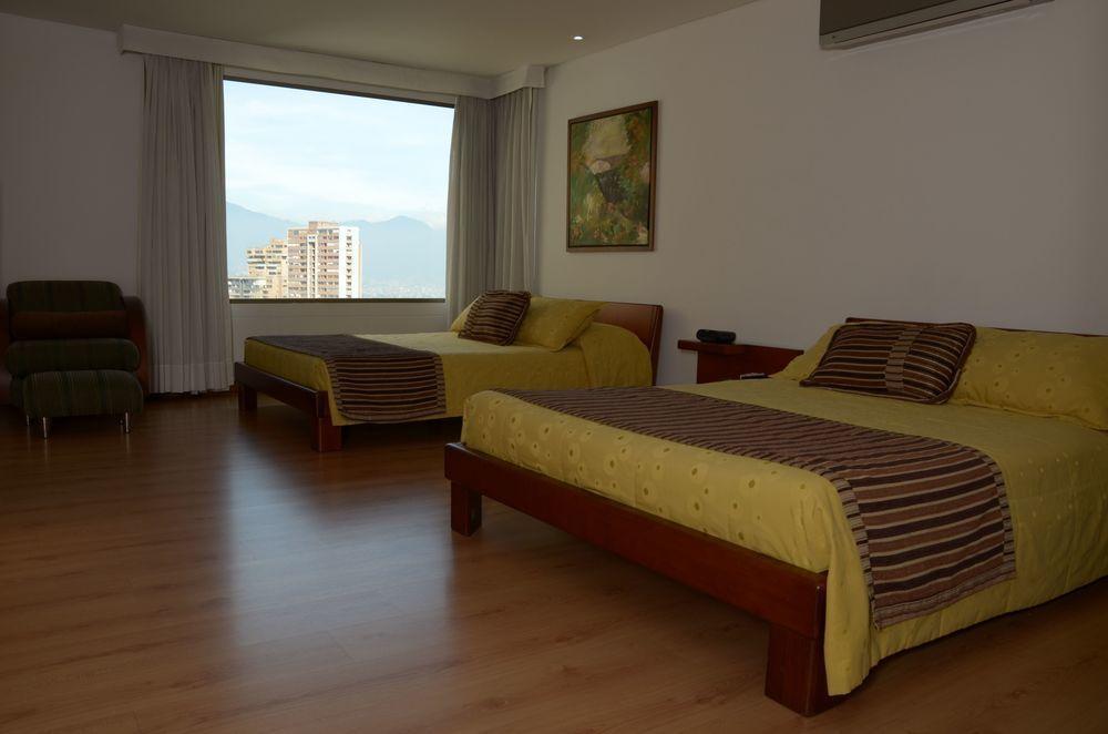 Hotel Casa Victoria Medellin Exterior photo