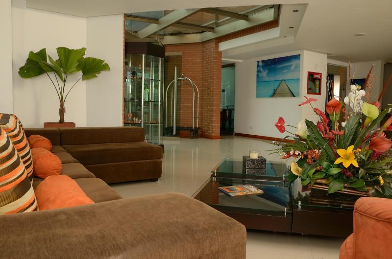 Hotel Casa Victoria Medellin Exterior photo